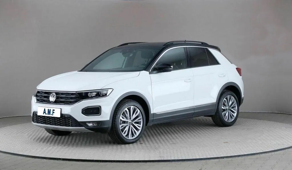 VOLKSWAGEN T-Roc Image 2